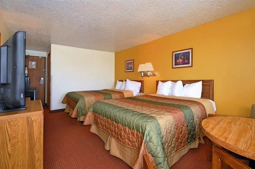 Super 8 By Wyndham Alamogordo - White Sands Екстериор снимка