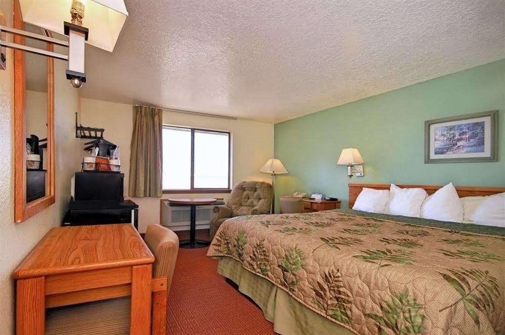 Super 8 By Wyndham Alamogordo - White Sands Екстериор снимка